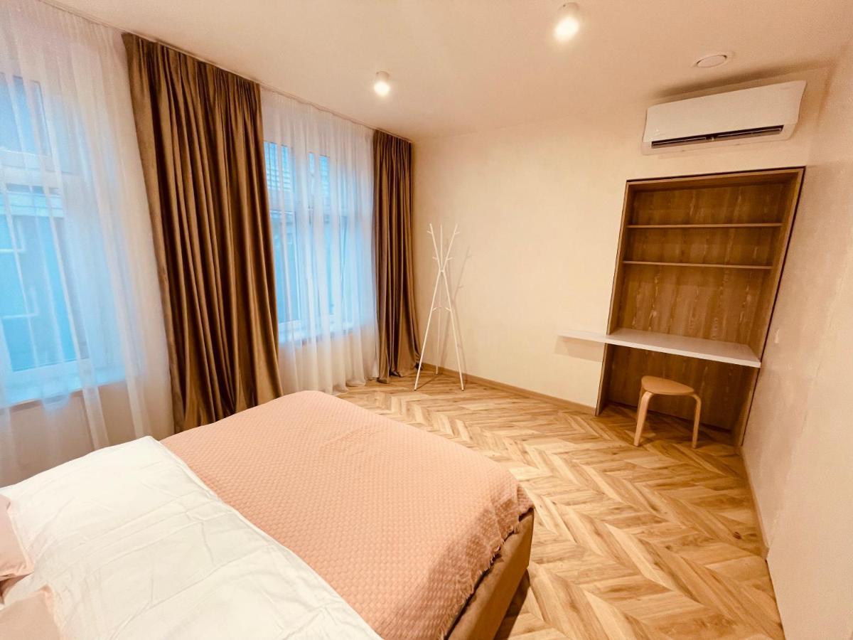 Kobiela Apartments Family Delux Ktw City Center คาโตวีตเซ ภายนอก รูปภาพ